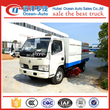 Dongfeng camion balayeuse à vide pour la route de nettoyage